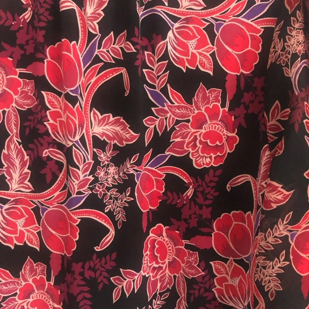 WHBM Art Nouveux All Over Black Floral Jersey Tunic Medium NWT